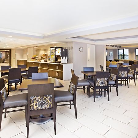 Holiday Inn Express Boston-Waltham By Ihg Exteriér fotografie