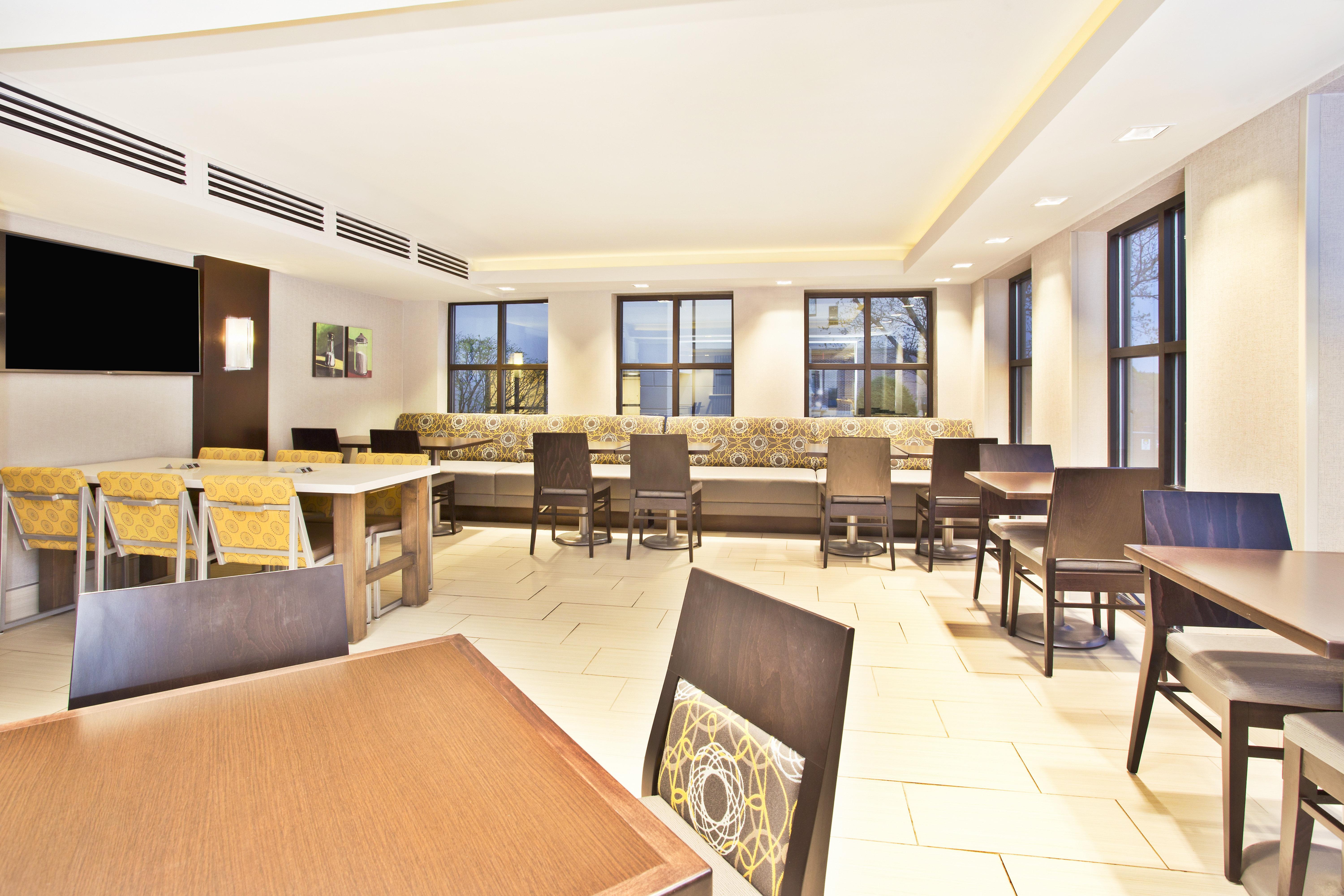 Holiday Inn Express Boston-Waltham By Ihg Exteriér fotografie