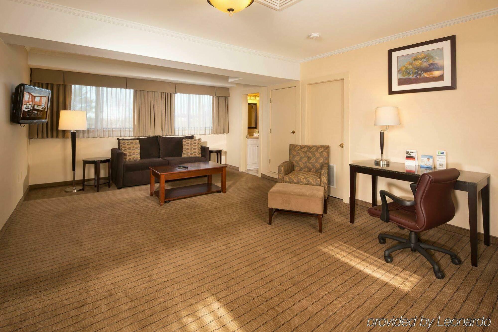 Holiday Inn Express Boston-Waltham By Ihg Exteriér fotografie