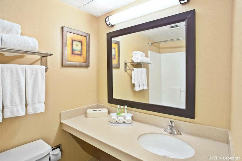 Holiday Inn Express Boston-Waltham By Ihg Exteriér fotografie